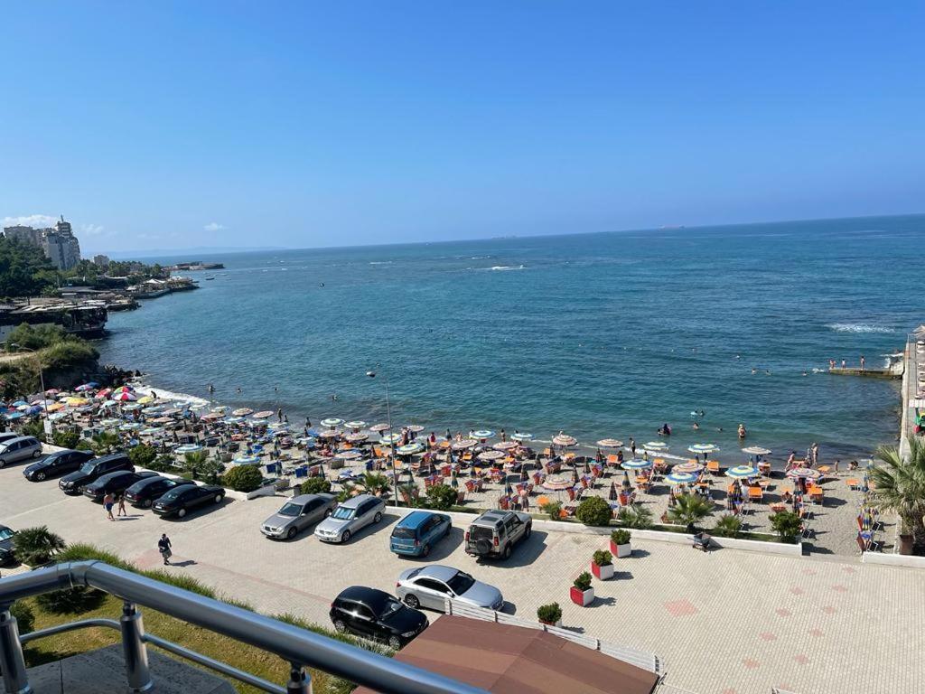 Hotel Ferrara ドゥラス エクステリア 写真
