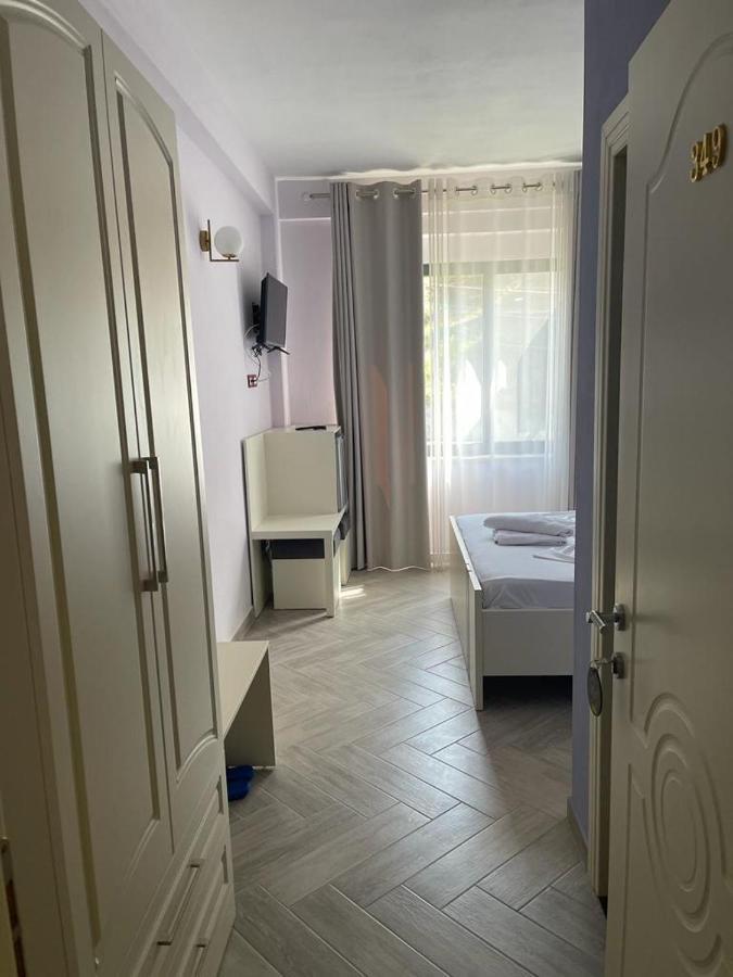 Hotel Ferrara ドゥラス エクステリア 写真