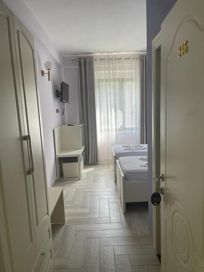 Hotel Ferrara ドゥラス エクステリア 写真